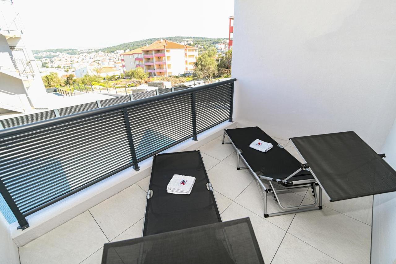 Luxury Apartment With Swimming Pool Ana โตรกีร์ ภายนอก รูปภาพ