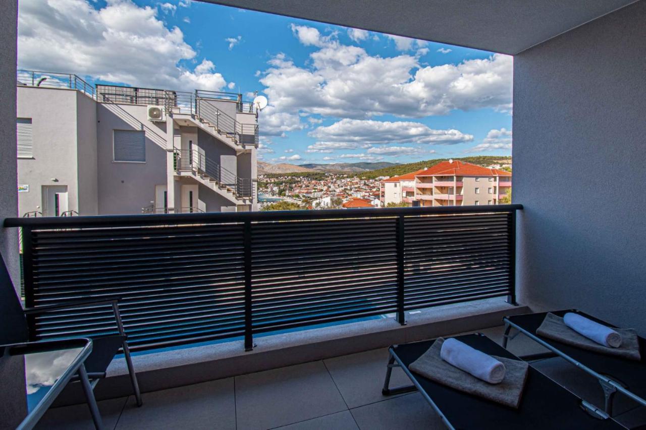 Luxury Apartment With Swimming Pool Ana โตรกีร์ ภายนอก รูปภาพ